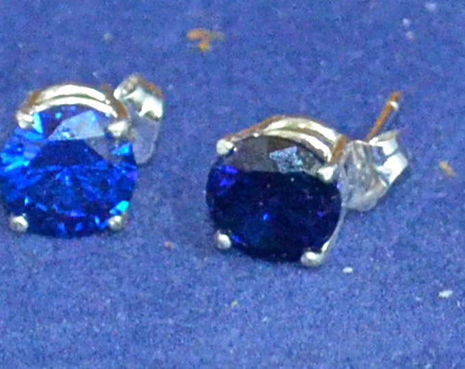 Blue Zircon Studs, 8mm Round, Natural, Set in Sterling Silver E999