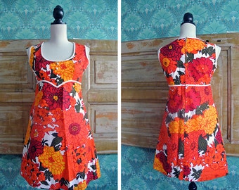 Vintage 60's Mod White Orange Red Floral Twiggy Dolly Mini Shift Dress