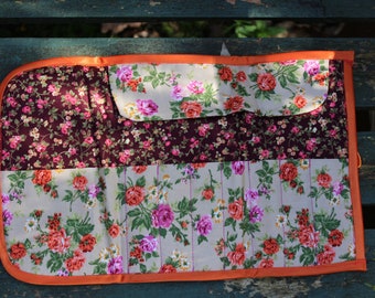 Crochet hook case