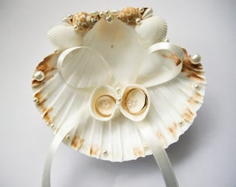 Seashell ring holder, Wedding Ring Holder, Sea shell Ring Bearer, Sea Wedding, Beach Ring Bearer, Beach Ring holder, Sea Shell Ring Pillow