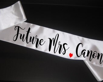 bachelorette party sash, Future Mrs Sash, Bride Sash, Bride to be sash, bachelorette sash, Bachelorette Party, Personalized Sash, Weddings