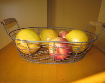 Metal Basket, Wire Basket. Wire Egg Basket, Vintage Basket , Fruit Basket, Farmers Market Basket ~ Metal Basket with Wood Handles
