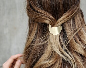 Circle Hair Clip, Geometric Circle Hair Clip, Circle French Barrette, Geometric French Barrette, Minimal Circle Hair Accessory | The Charity