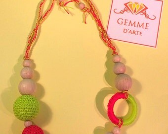 Nursing necklace