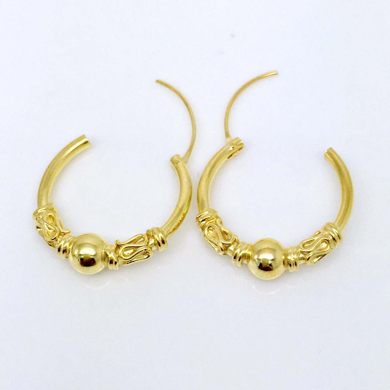 Sunlit gold hoop earrings men's earrings sphere wire
