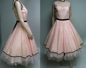 Reserved~~~~~~~~Vintage 1950s Dress//50s Dress//Designer//Laurie Jane//Ribbon Weave//Full Skirt Dress//Rockabilly//Mod