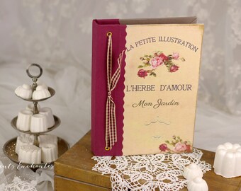 Garden book pavillion called "l'herbe d'Amour ". linen garden organizer personalizing