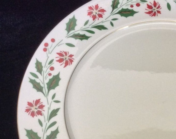 Royal Doulton Holly Plate - Royal Doulton Dinner Plate - Vintage Plate Christmas Plate - Holiday Plate TC1169