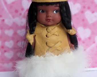 Vintage Indian Squaw doll 4" ~ Collectors item