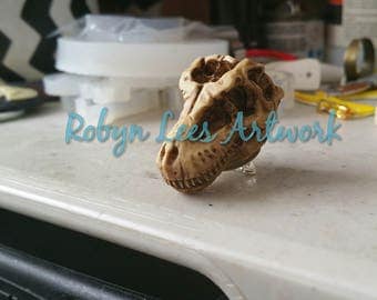 Large Antiqued Resin T-Rex Tyrannosaurus Rex Dinosaur Skull Brooch with Silver Pin Back. Gothic, Victorian, Costume, Paleontology, Anatomy