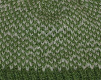 Green and White Two-Tone Knit Slouchy Beanie