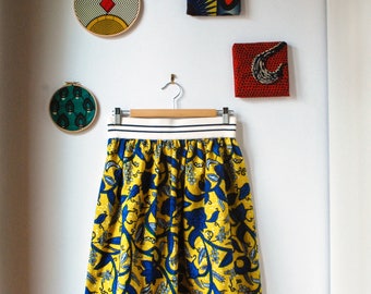 yellow wax fabric skirt/elastic waist skirt/wax african skirt/flared skirt/jupe africaine femme/african fashion/midi skirt/