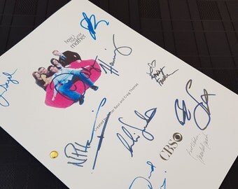 How I Met Your Mother TV Show Pilot Script with Signatures / Autographs Reprint HIMYM Unique Gift Christmas Xmas Present Film Movie Fan Geek