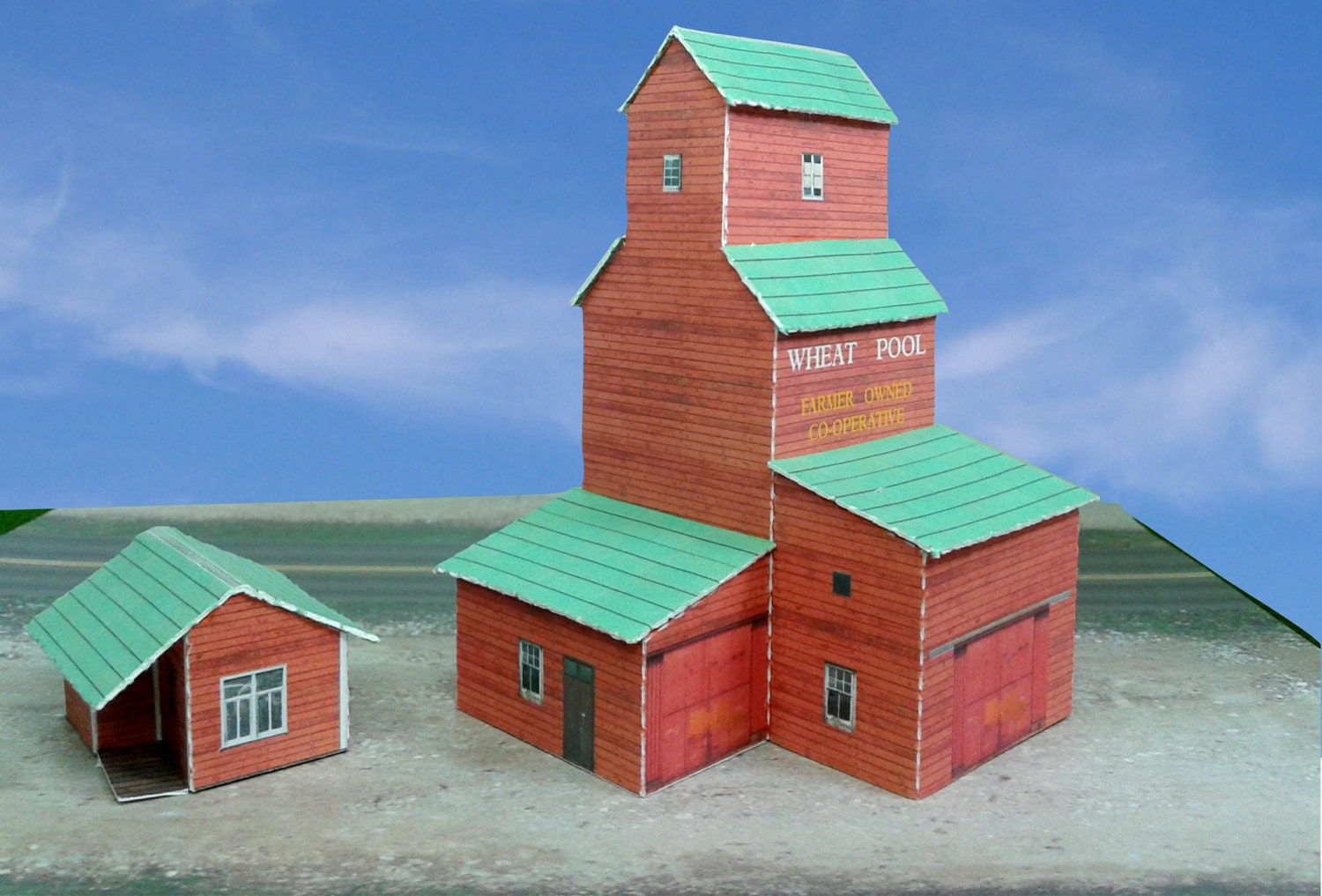 Paper Mmodel Card Stock Model Grain Elevator N Scale or Z