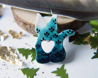 Heart shaped jewelry, cat shaped jewelry, turquoise jewelry, White jewelry, cat shaped brooch, black pattern, gift for her
