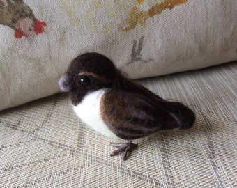 Needlefelted handmade bird