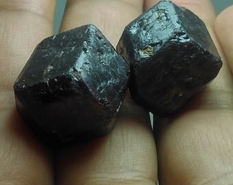 rough garnet,raw garnet jewelry,natural rhodolite,garnet specimen,raw garnet necklace,garnet chips,polished garnet,tumbled garnet, 2 pieces