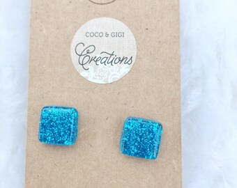 Resin glitter studs