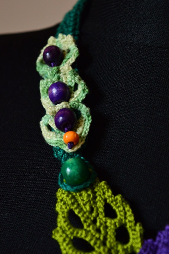 Crochet lariatAutumn leaf jewelryCrochet jewelryFloral