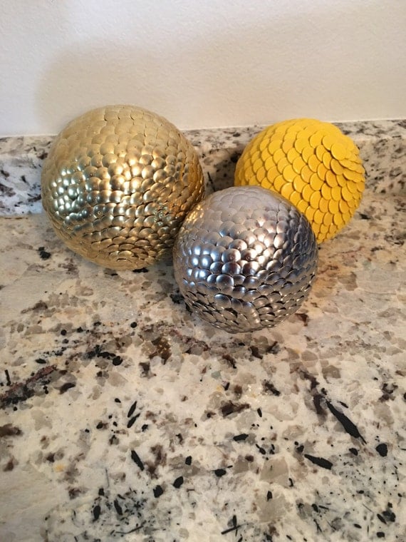 Gold vase filler ball Silver vase filler ball Yellow vase