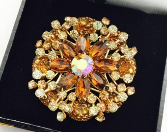 Large 1950's Rhinestone Brooch