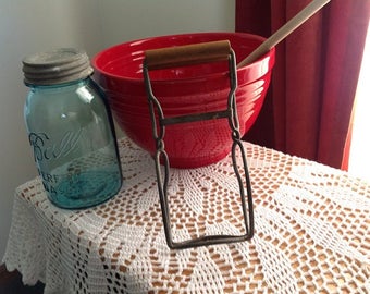 Vintage Canning Jar Lifter/Tongs