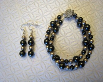 Dbl. Swarovski Black and Platinum Pearl Bracelet & Earrings Set/Gift/ Women/Bracelet/ Swarovski Black Pearls/ Swarovski Platinum Pearls/