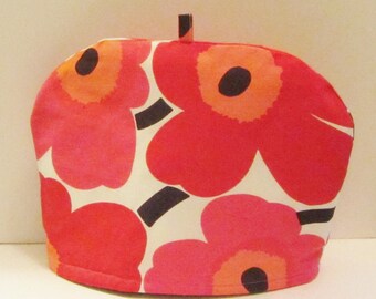 Marimekko tea pot cozy in Pieni Unikko for medium size teapot, designed by Maija Isola , authentic fabric from Finland