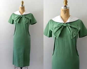 1950s 1960s Vintage Dress - 50s 60s Mod Green Cotton Sheath Dress