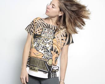 90s slouchy BEDAZZLED tiger WILD oversize blouse shirt top