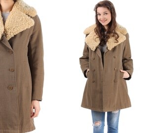 Vintage Shearling Coat 60s Lamb Fur Retro Chesterfield Mini Coat Beige Insulated Winter Women Made in Sweden Wool Double Breasted Medium
