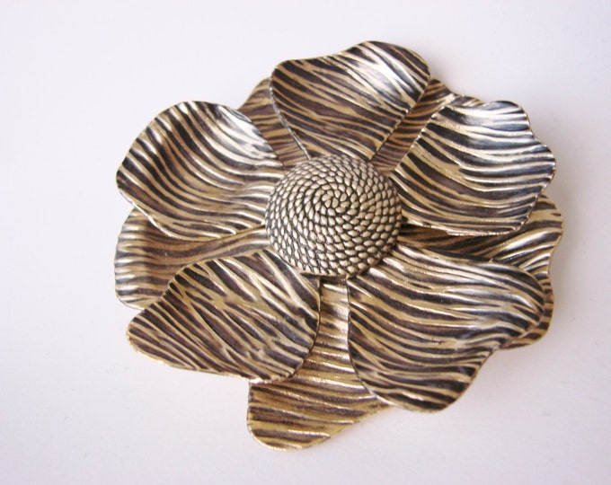 Large Vintage Gold & Black Enamel Floral Brooch Layered Dimensional 1960s 1970s Jewelry Jewellery