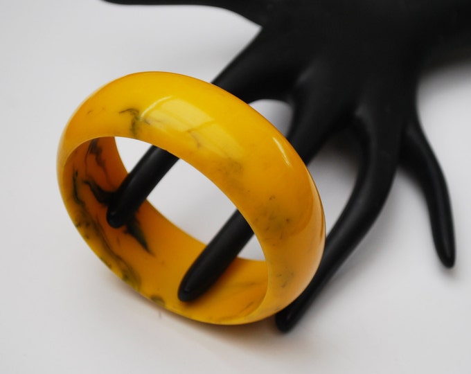 Vintage Bakelite Bangle - Marbled Black yellow Orange Mustard yellow bracelet