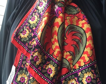 ELLEN TRACY SCARF Silk Floral oblong 14.5 x 56 Linda Allard S-310