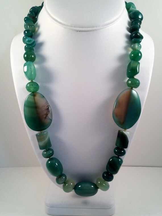 Green Agate Gemstone Necklace Agate jewelry by AlyChrisBoutique