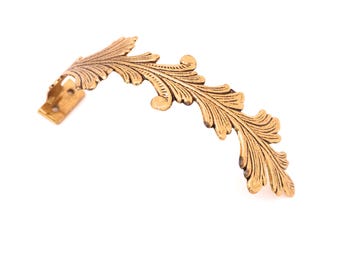 Vintage Brass Curtain Tie Back, Door Curtain Holder, Feather drapery Tie Back, Leaf Drape Tie Back, Filigree Hollywood Regency