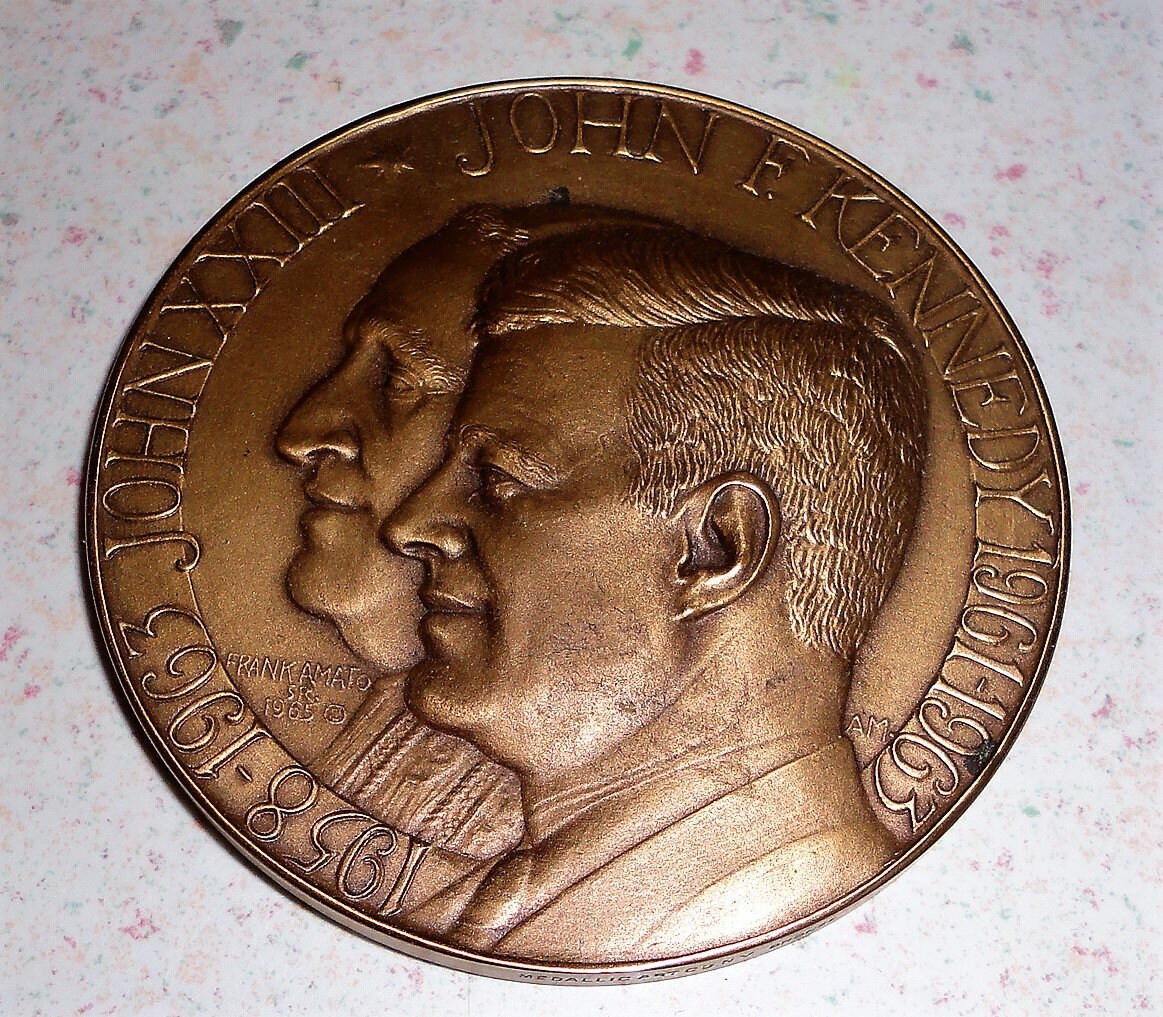 JFK/ Pope John XXIII Bronze Medal Coin Medallic Art Co. New