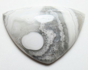Beautiful gray white santa eulalia lace agate cab (E2612)