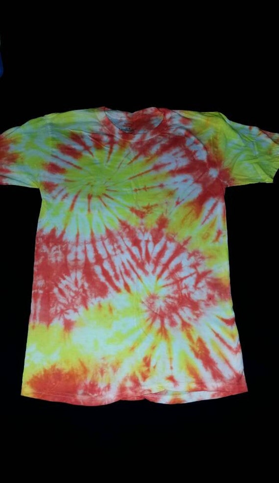 tie dye spiral cat shirt