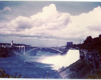 Vintage 1940's "retro" Kodachrome Color Snapshot Photo ~ Niagara Falls in color