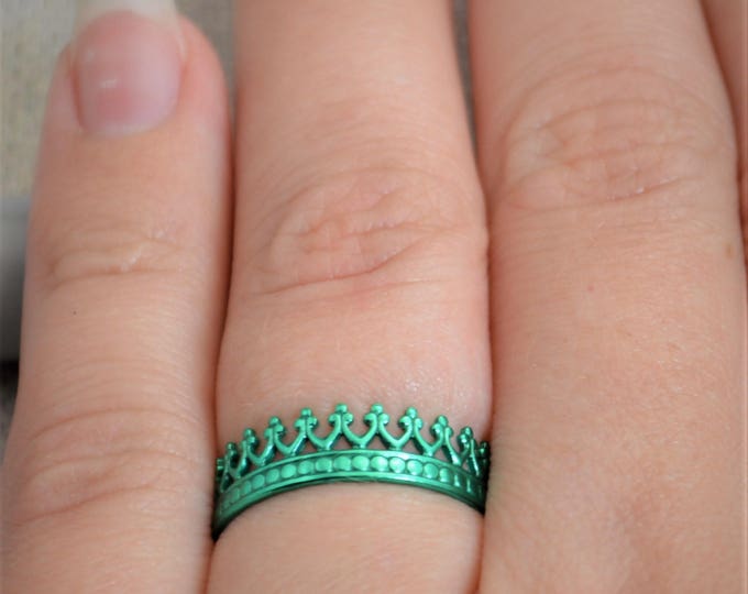 Emerald Green Ring, Princess Ring, Crown Ring, Green Ring, Emerald Ring, Tiara Ring, Silver Crown Ring, Queen Ring, Silver Ring. May Ring