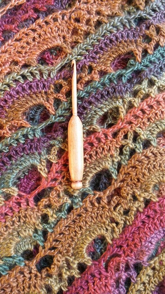 Wooden Crochet Hook Size G 4mm Hand Turned by CrassNCrafty