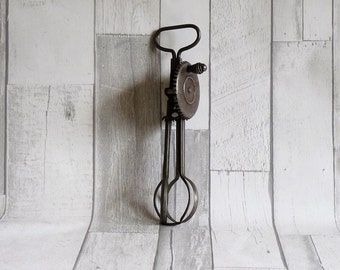 Vintage 1950s Kitchen Metal Hand Whisk