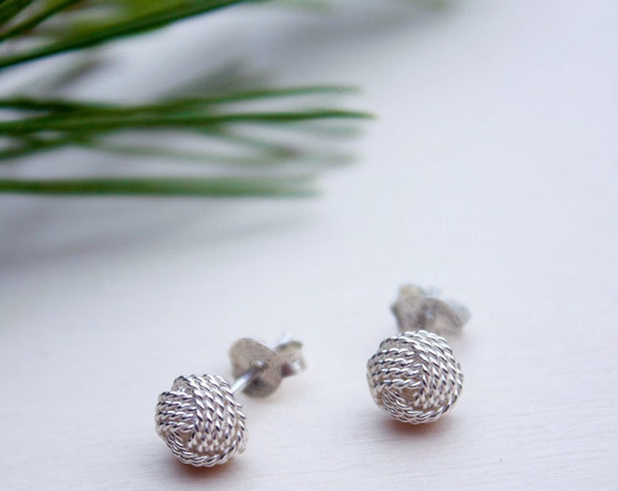 Tiny stud earrings, silver stud earrings, silver knots earrings, small silver earrings, gift for her, every day earrings, tiny stud
