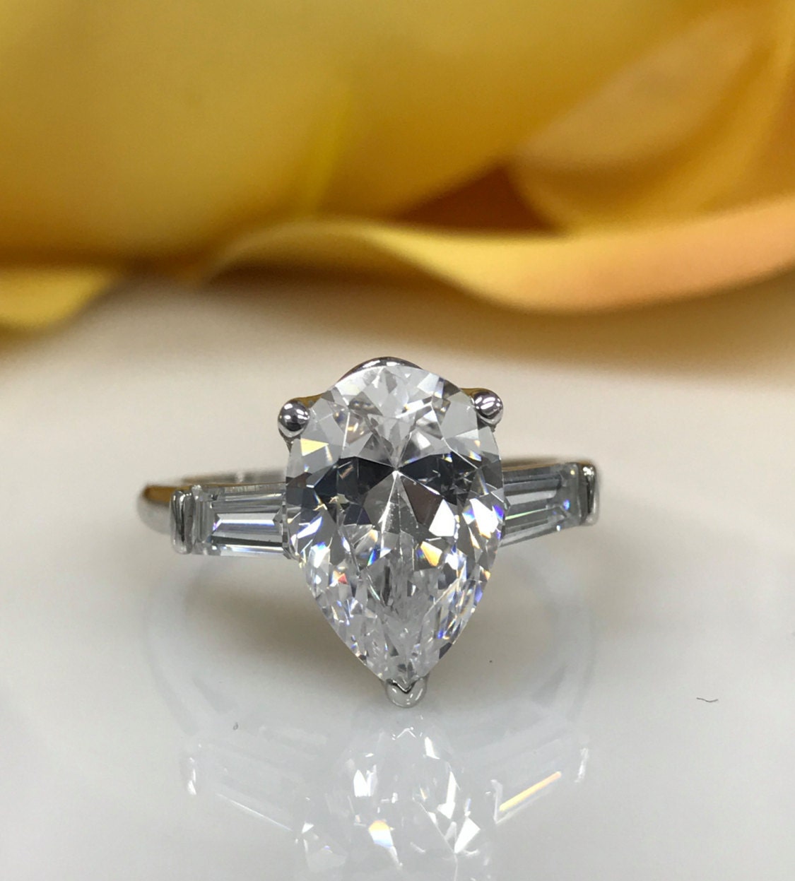 Pear Shape Engagement Wedding Promise Ring 4.00 CTW Solid 14K