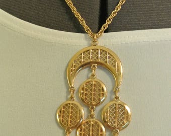 A Unique Trifari Necklace