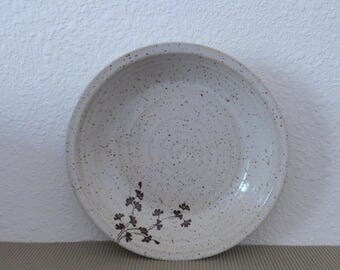 Pie Plate 10" - Handmade Stoneware Ceramic Pottery - White - Ginkgo