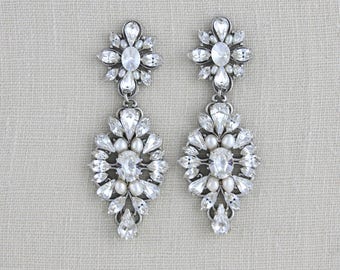 Crystal Bridal earrings, Wedding earrings, Bridal jewelry, Swarovski crystal earrings, Pearl earrings, Chandelier earrings, Vintage style