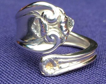 Leyland 1910 Demitasse Spoon Ring