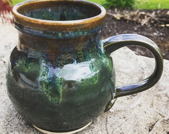 Pottery Mug, Ceramic Mug, Coffee Mug, Green Pottery Mug, Green Ceramic Mug, Barrel Mug, Mug Gift